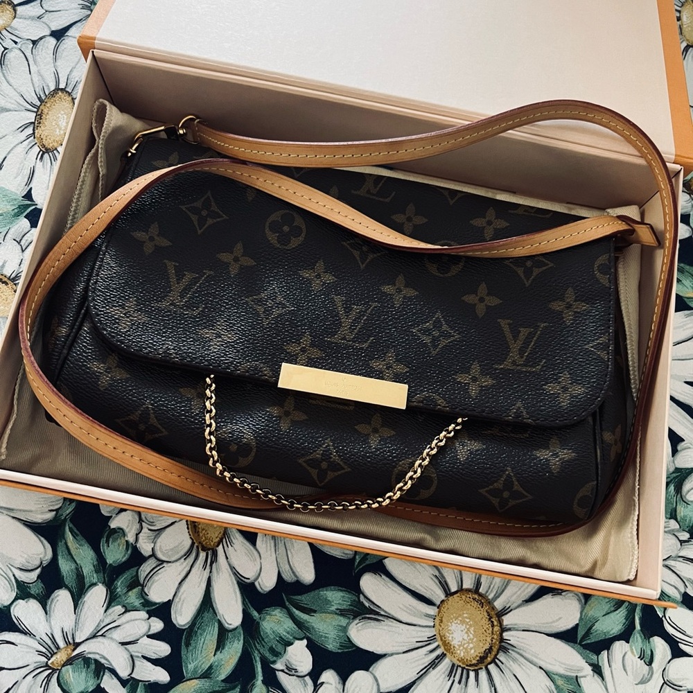 Louis Vuitton Favorite MM